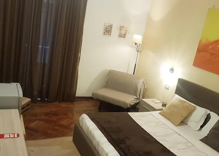 Alojamento de Acomodação e Pequeno-almoço Storica 3*