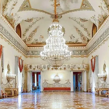 Nocleg ze śniadaniem Storica Neapol